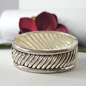 RETIRED Premier Designs Silver Tone Textured Rope Design Hinged Bangle Bracelet